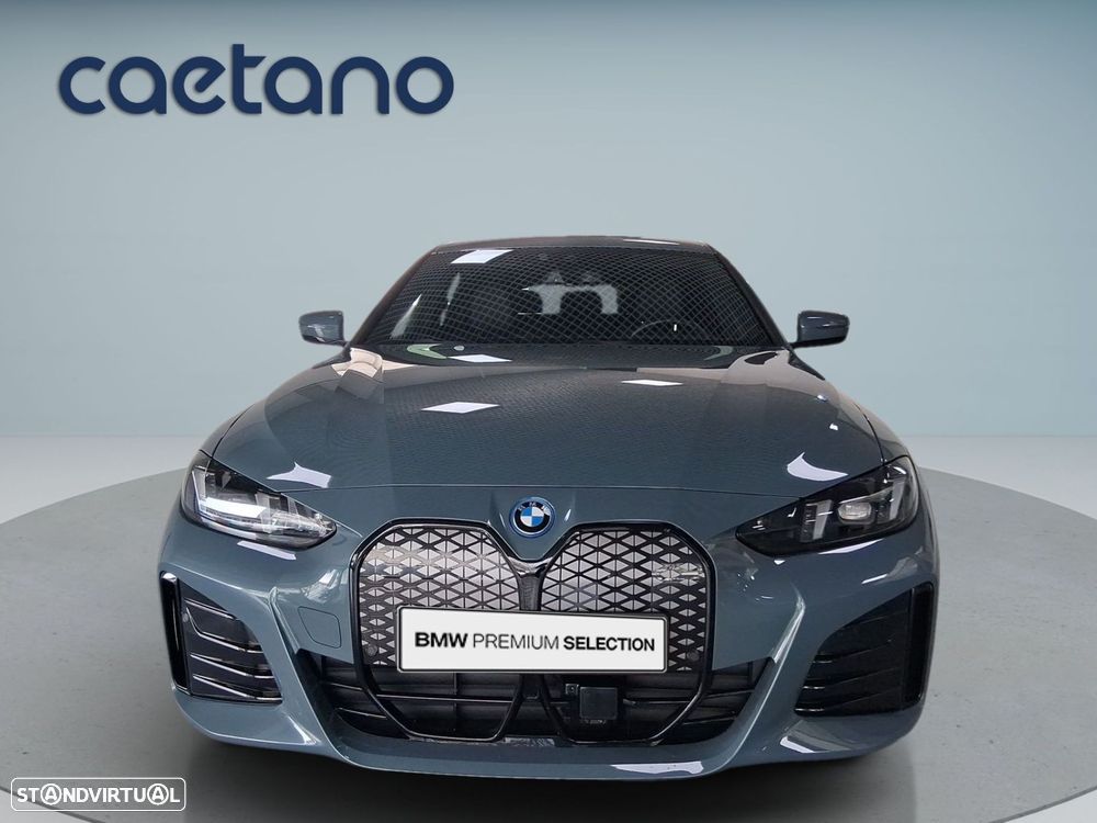 BMW i4 eDrive35 Edição Desportiva M - 2