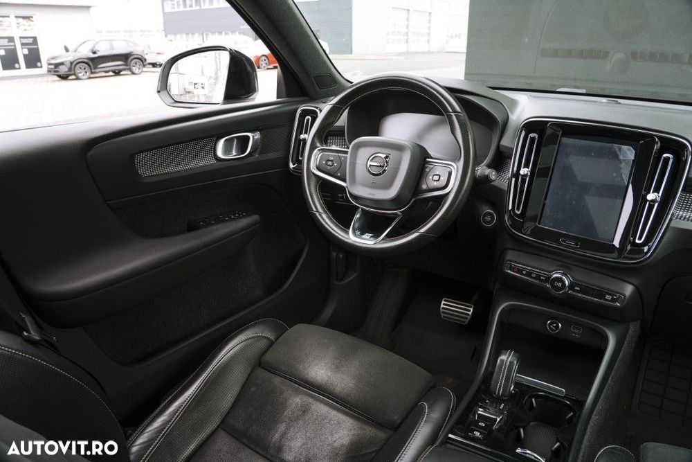 Volvo XC 40 D4 AWD R-Design - 23