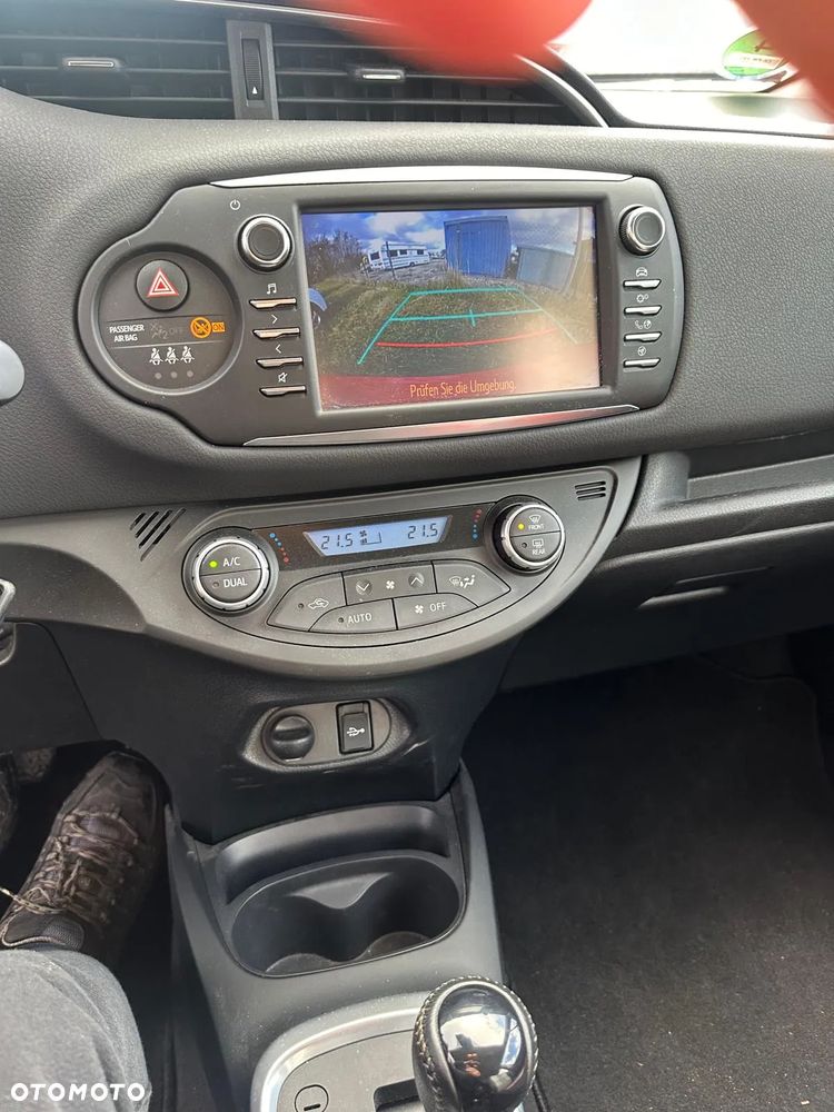 Toyota Yaris - 6