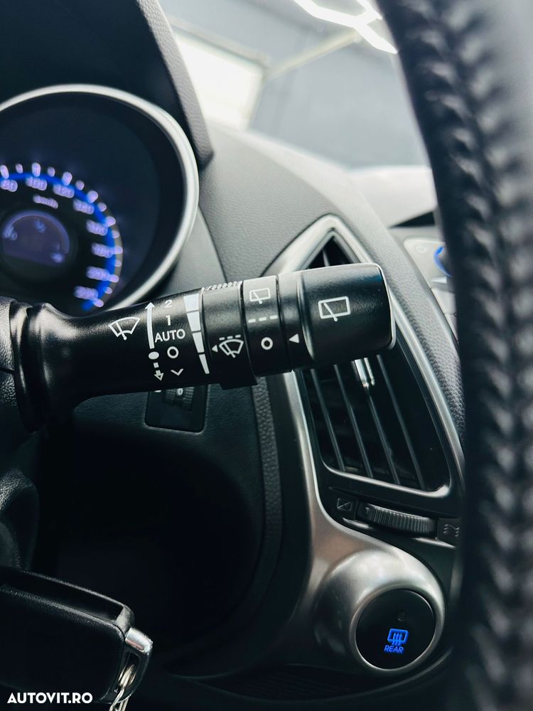 Hyundai ix35 blue 1.6 2WD Finale Silver - 28