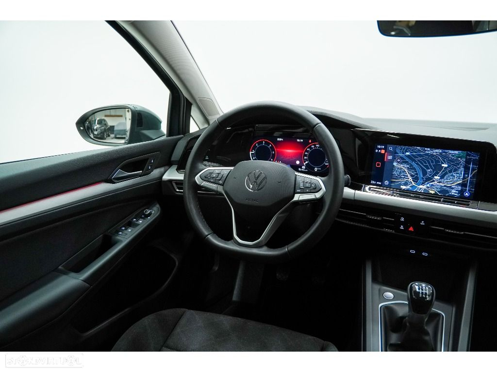 VW Golf Variant 2.0 TDi Life - 2