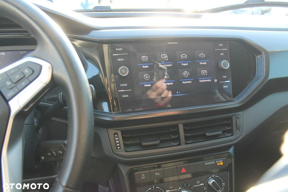 Volkswagen T-Cross - 16