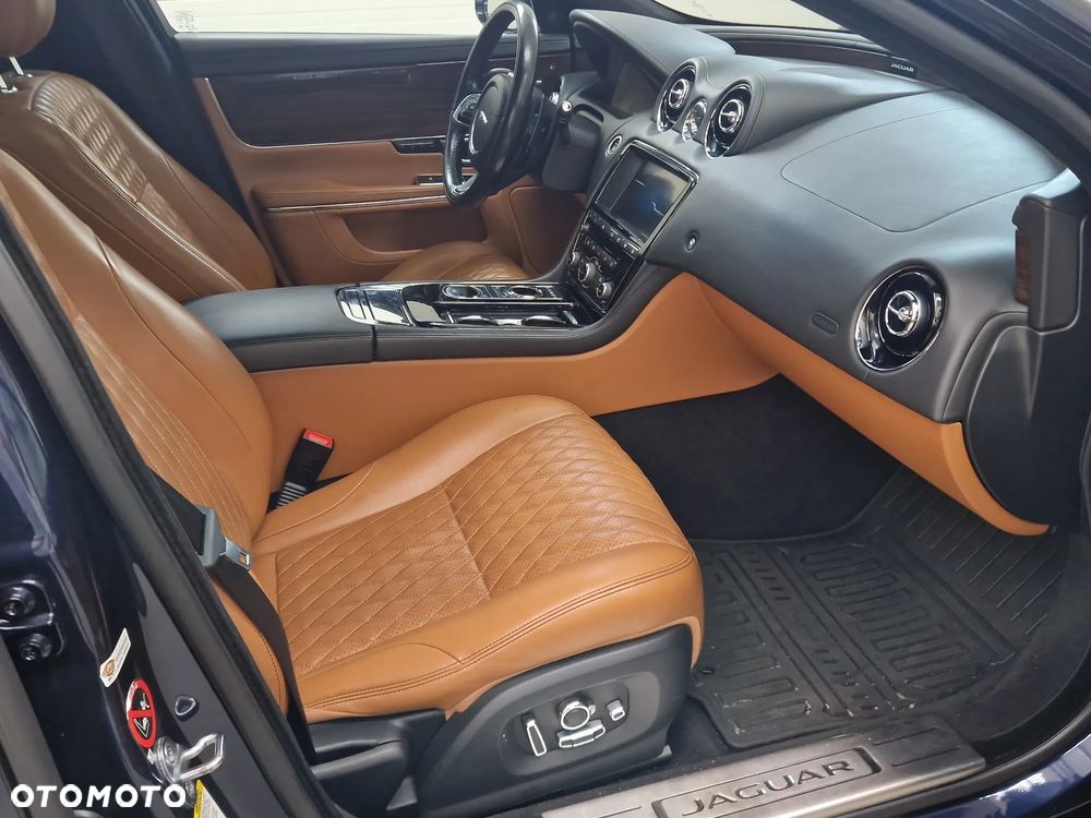 Jaguar XJ 3.0 V6 Kompressor AWD Premium Luxury - 12