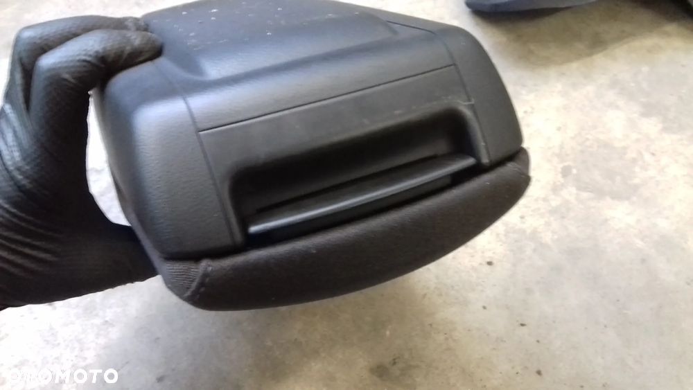 podłokietnik A6 C6 2.4 - 4