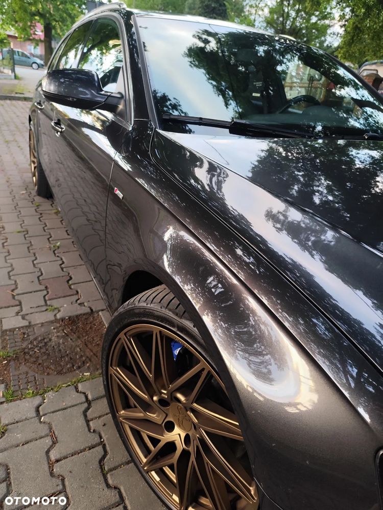 Audi A4 ver-avant-2-0-tfsi-quattro-s-tronic-s-line-sportpaket - 9