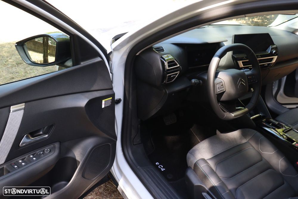 Citroën e-C4 136 PLUS - 26