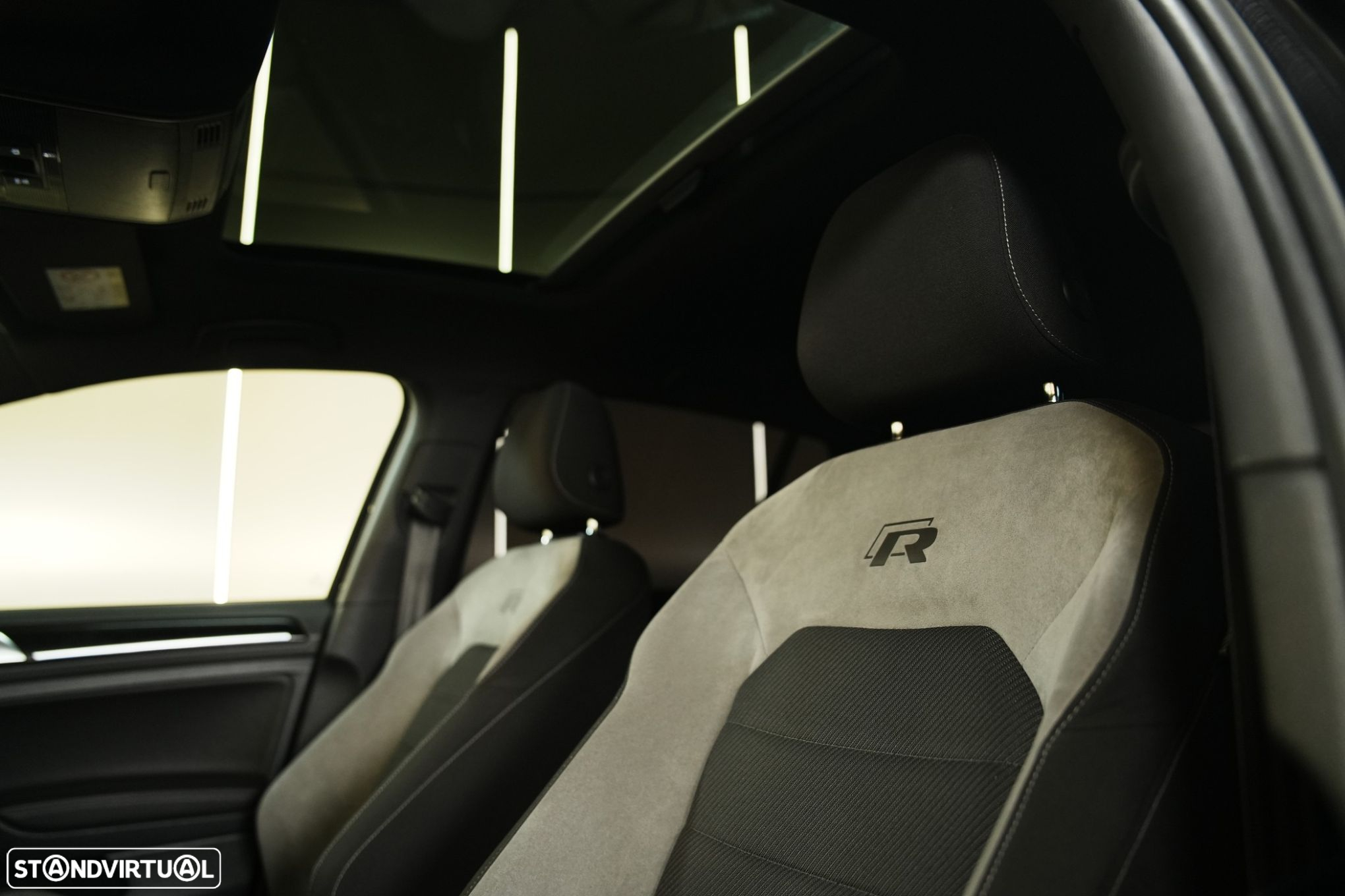 VW Golf 2.0 TSi R DSG - 27