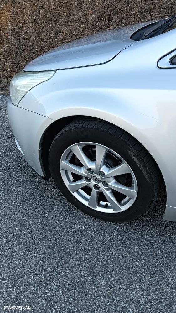Toyota Avensis SW - 5