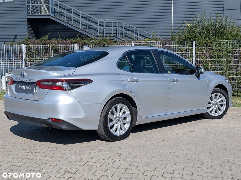 Toyota Camry 2.5 Hybrid Comfort CVT - 12
