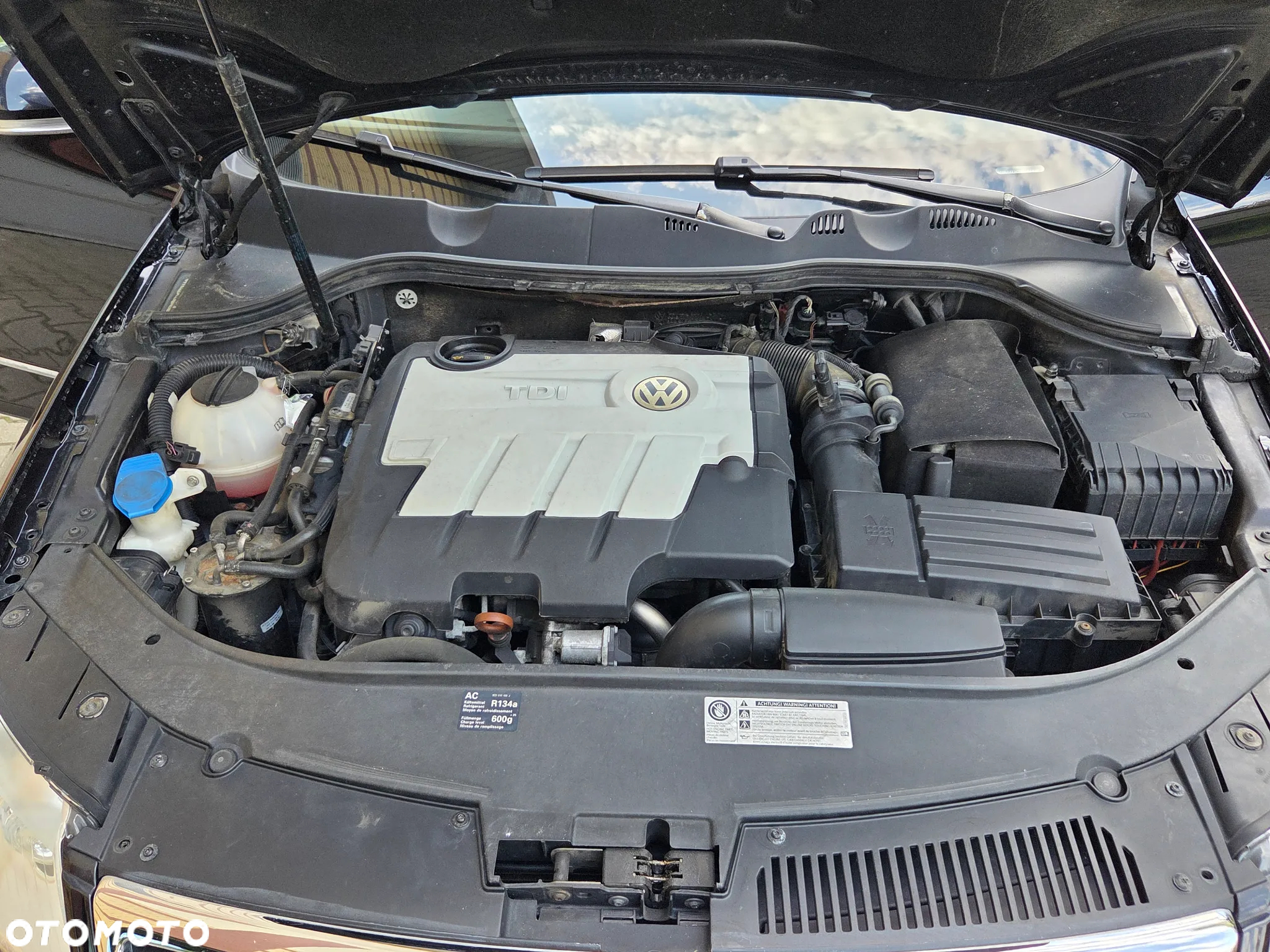 Volkswagen Passat 2.0 TDI Highline - 31
