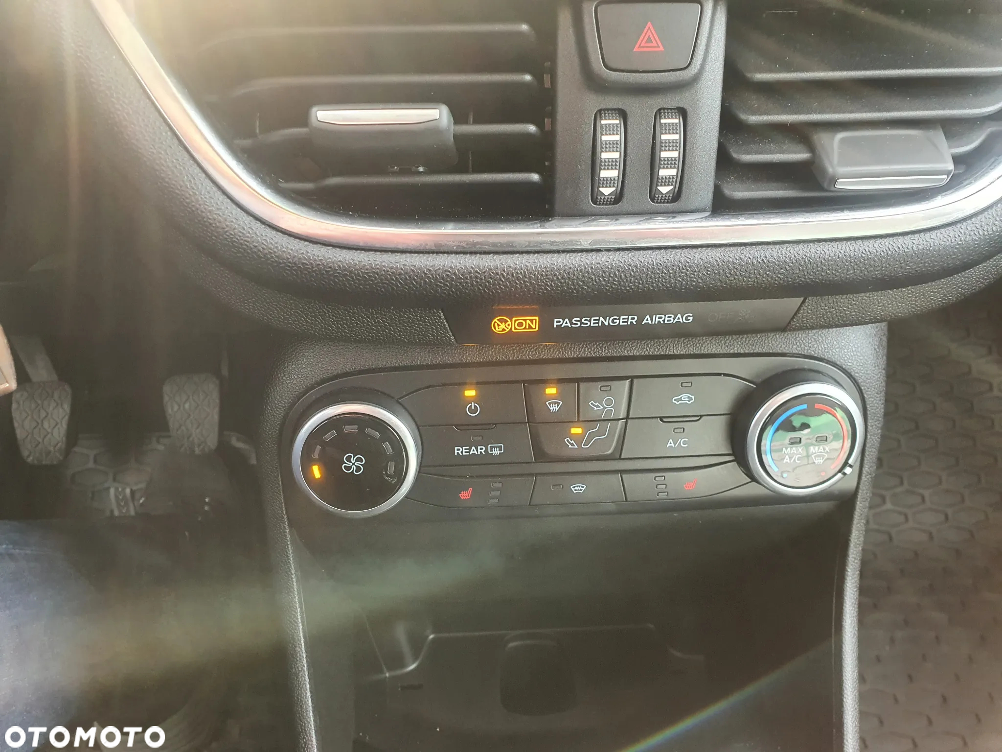 Ford Fiesta 1.0 EcoBoost S&S ACTIVE - 19