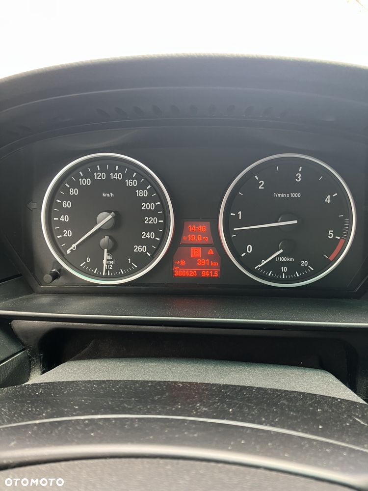 BMW Seria 5 525d - 7