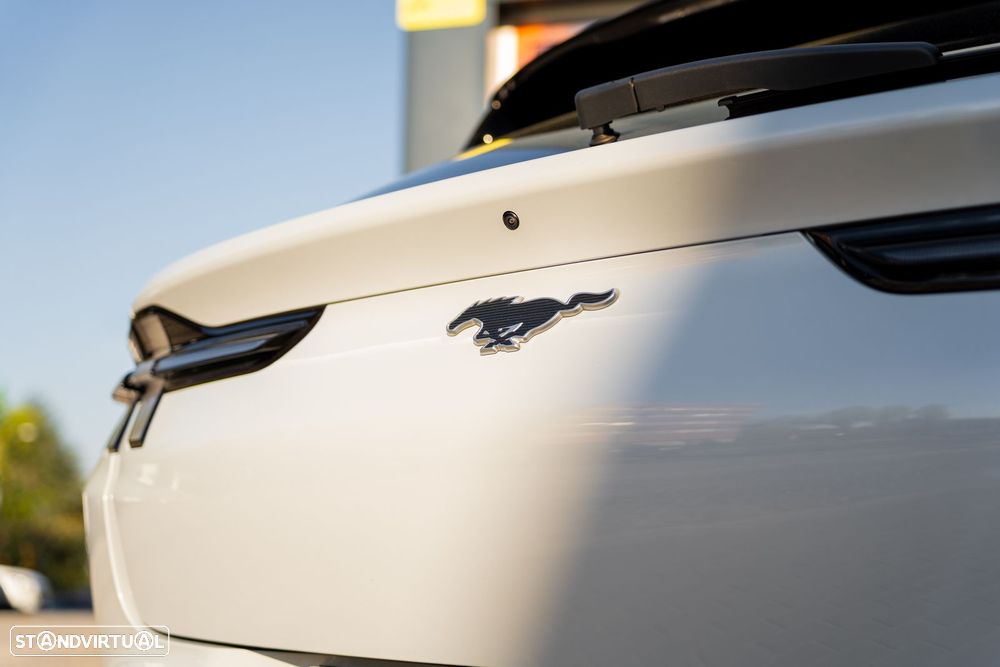 Ford Mustang Mach-E AWD PREMIUM - 40