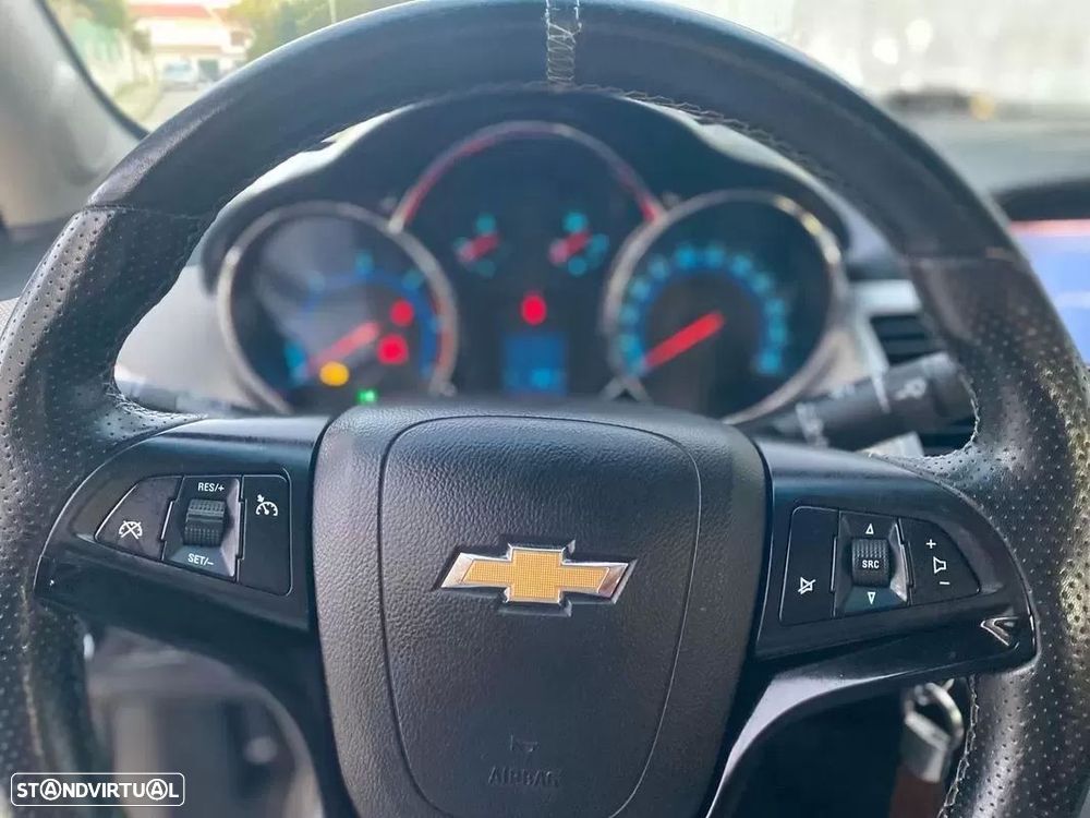 Chevrolet Cruze 2.0 VCDi LT - 35