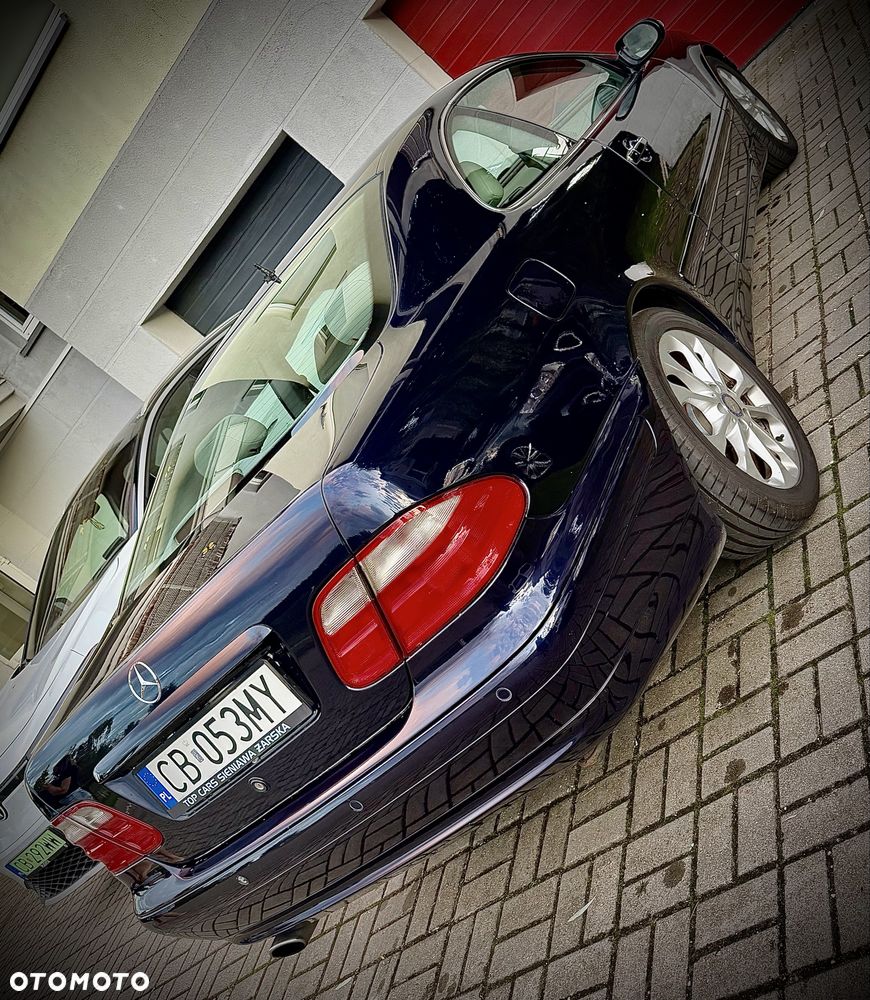 Mercedes-Benz CLK - 4