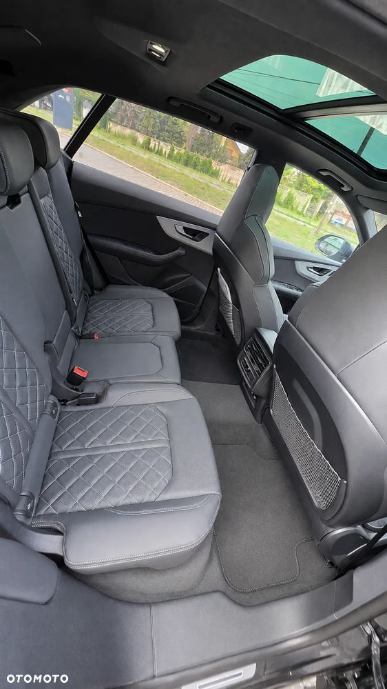 Audi Q8 TFSI e PHEV 360 kW Quattro Tiptronic - 17