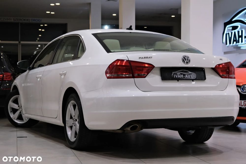 Volkswagen Passat - 6