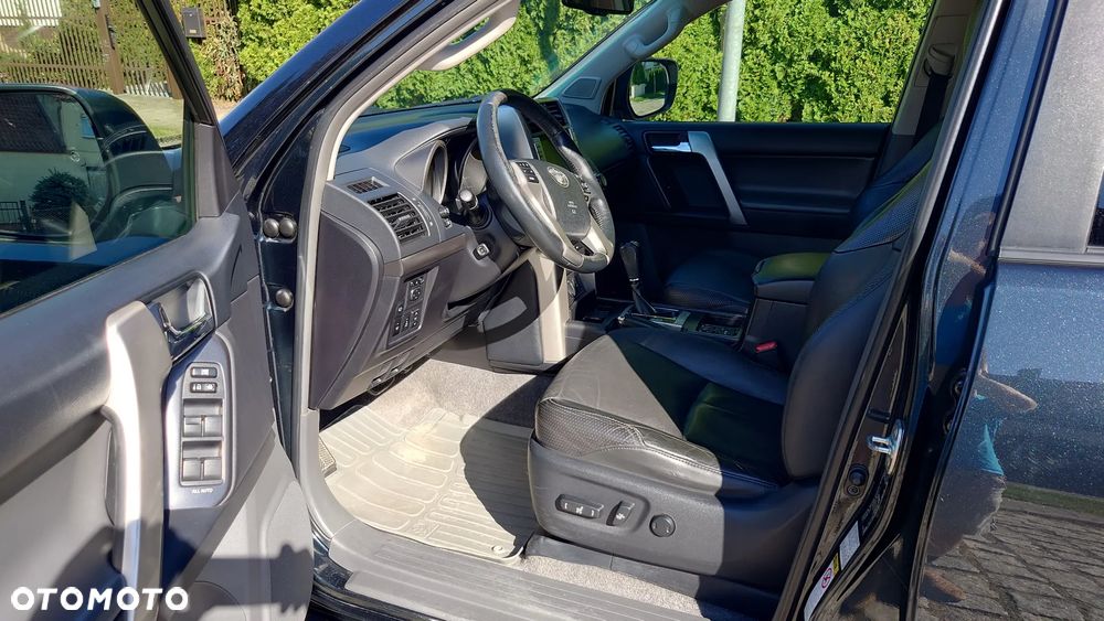 Toyota Land Cruiser LC 3.0 D-4D Premium - 7