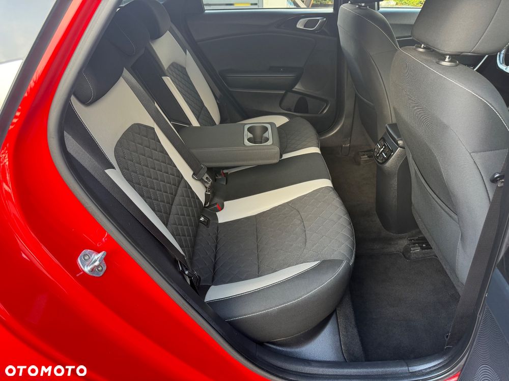 Kia ProCeed 1.6 CRDi DCT7 SCR GT LINE - 24