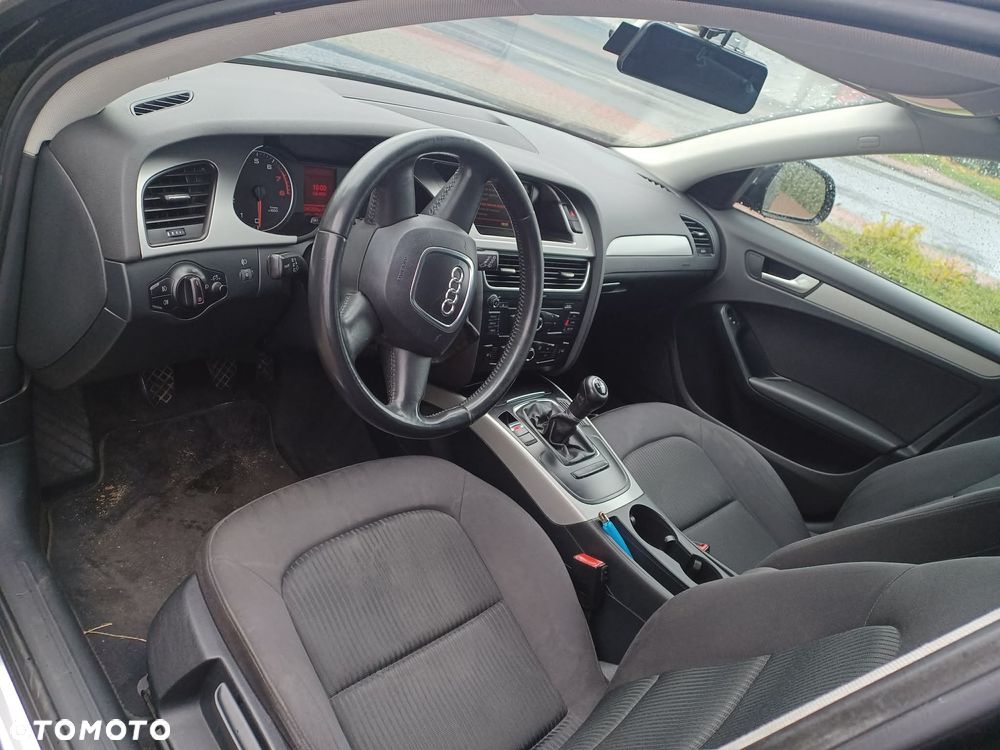 Audi A4 Avant - 11
