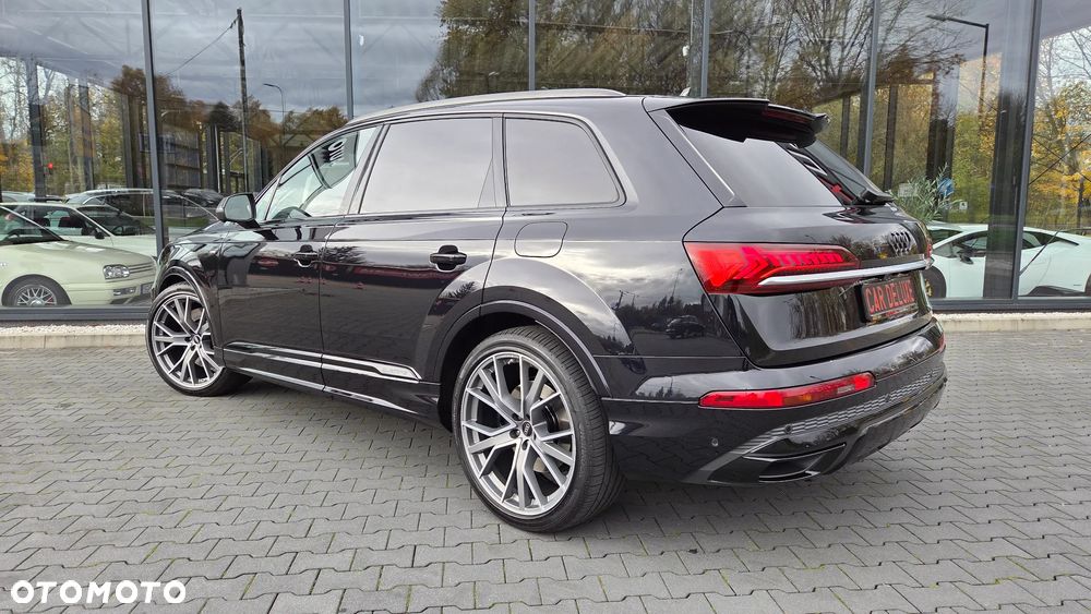 Audi Q7 55 TFSI e Quattro S Line Tiptr - 40