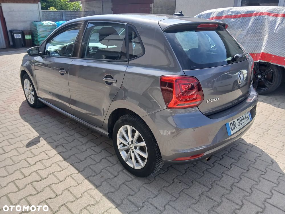 Volkswagen Polo 1.4 TDI Blue Motion Technology Lounge - 6