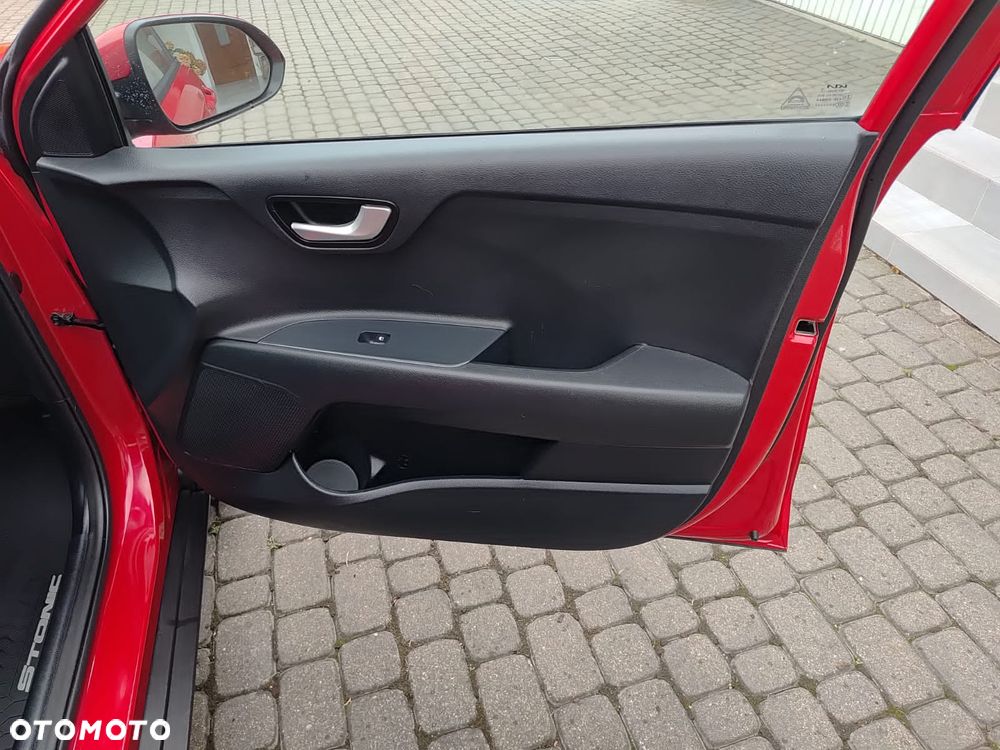 Kia Stonic 1.0 T-GDI L - 6