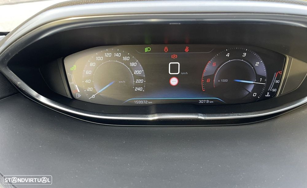 Peugeot 5008 1.5 BlueHDi Allure Pack - 28