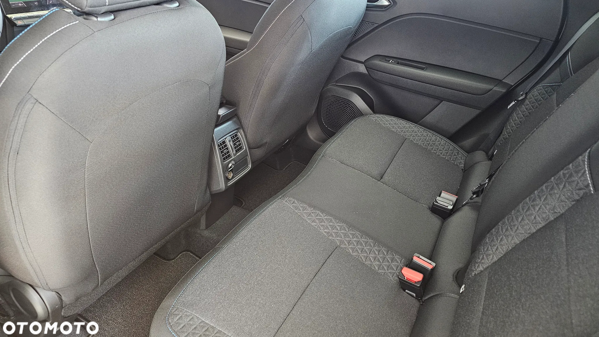 Mitsubishi ASX - 18
