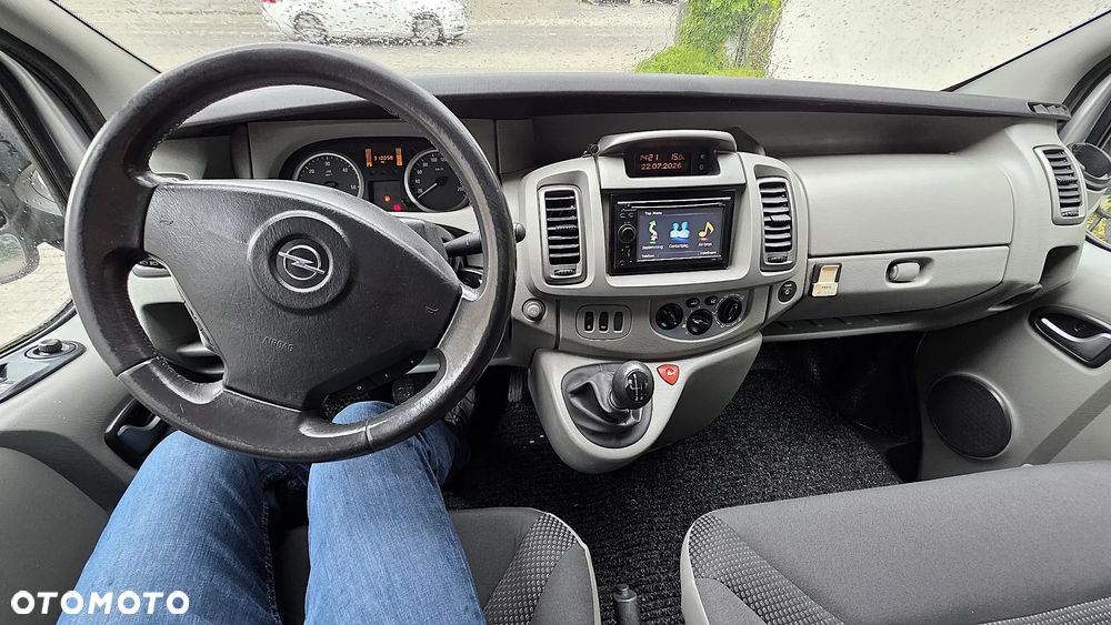 Opel Vivaro - 18