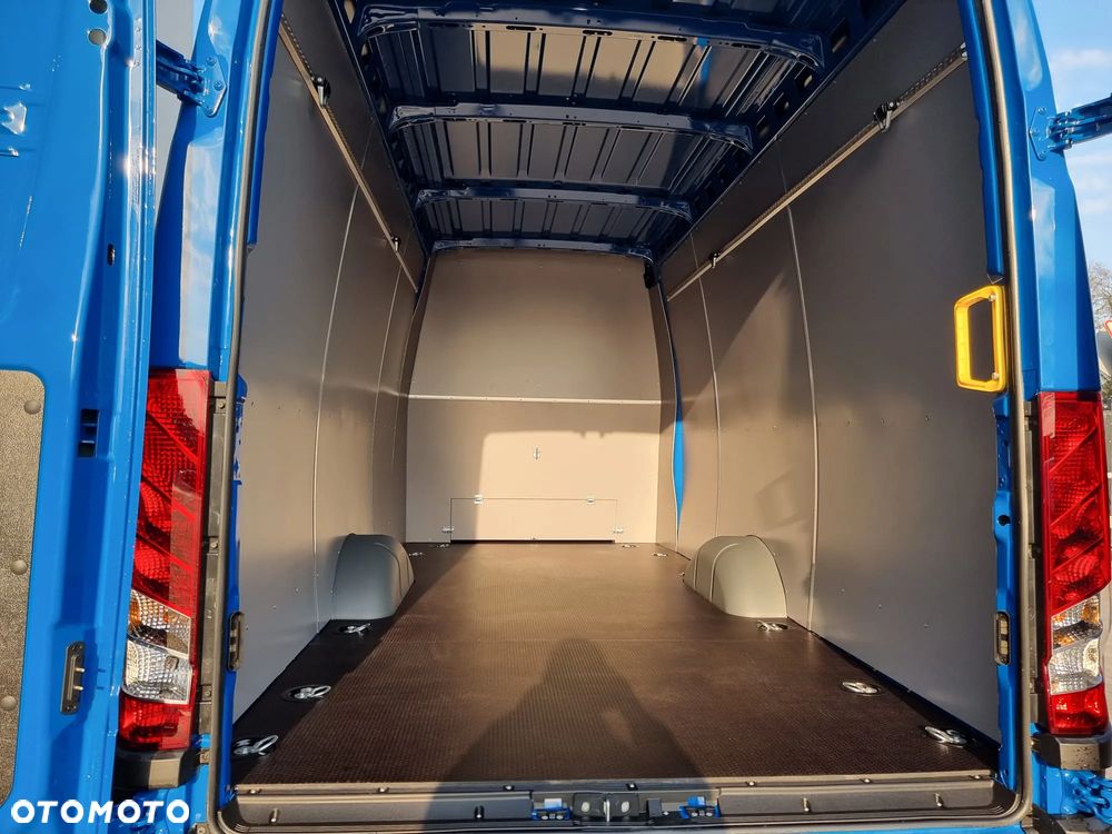 Iveco Daily 35S18 - 3