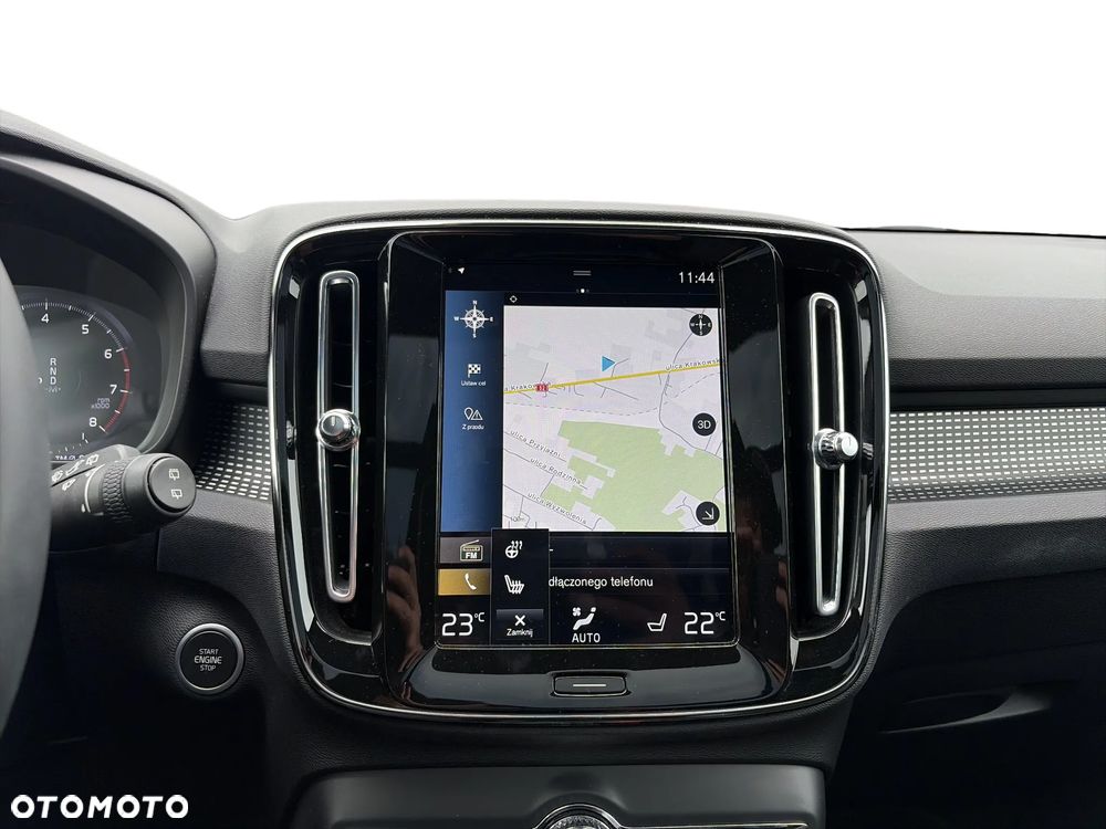 Volvo XC 40 T3 R-Design - 21