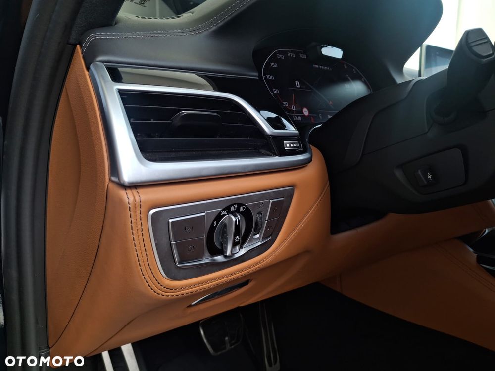 BMW Seria 7 - 15
