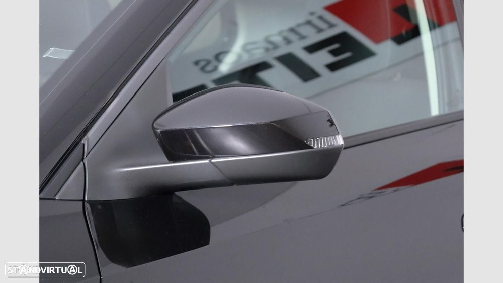 Skoda Fabia 1.0 TSI DSG — fotografia 5