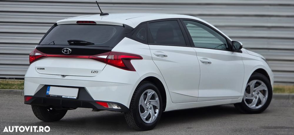 Hyundai i20 blue 1.2 Pure - 3