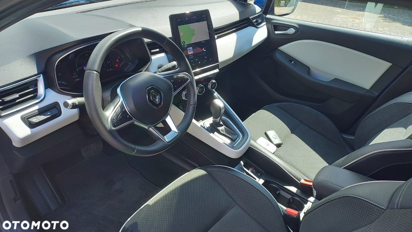 Renault Clio 1.6 E-TECH Intens - 8