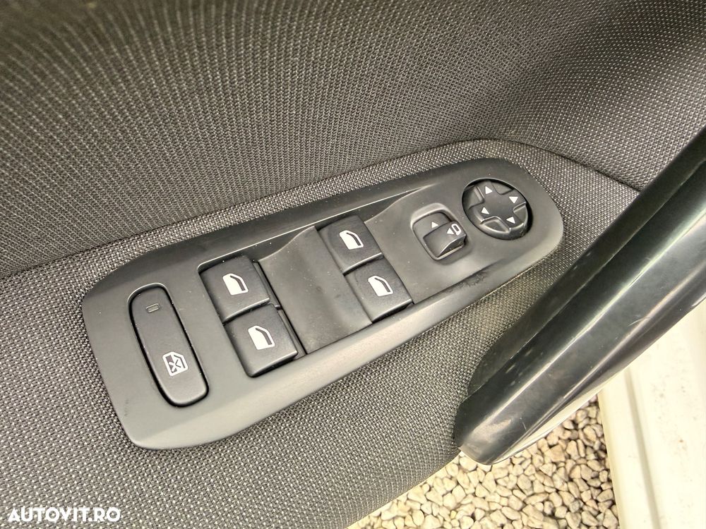 Peugeot 308 SW BlueHDi 130 Stop & Start Active Pack - 17