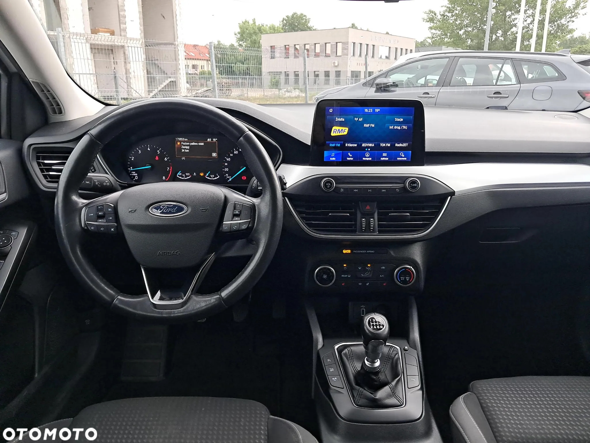 Ford Focus 1.0 EcoBoost Active - 13