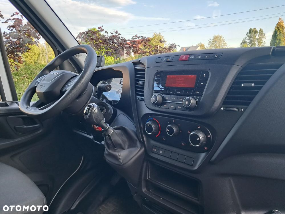 Iveco 35S16  Chłodnia ZANOTTI Salon Polska zasilanie 230V - 21