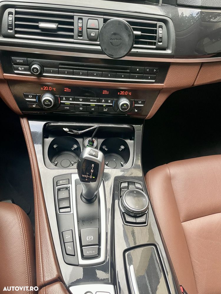 BMW Seria 5 520d Aut. - 7