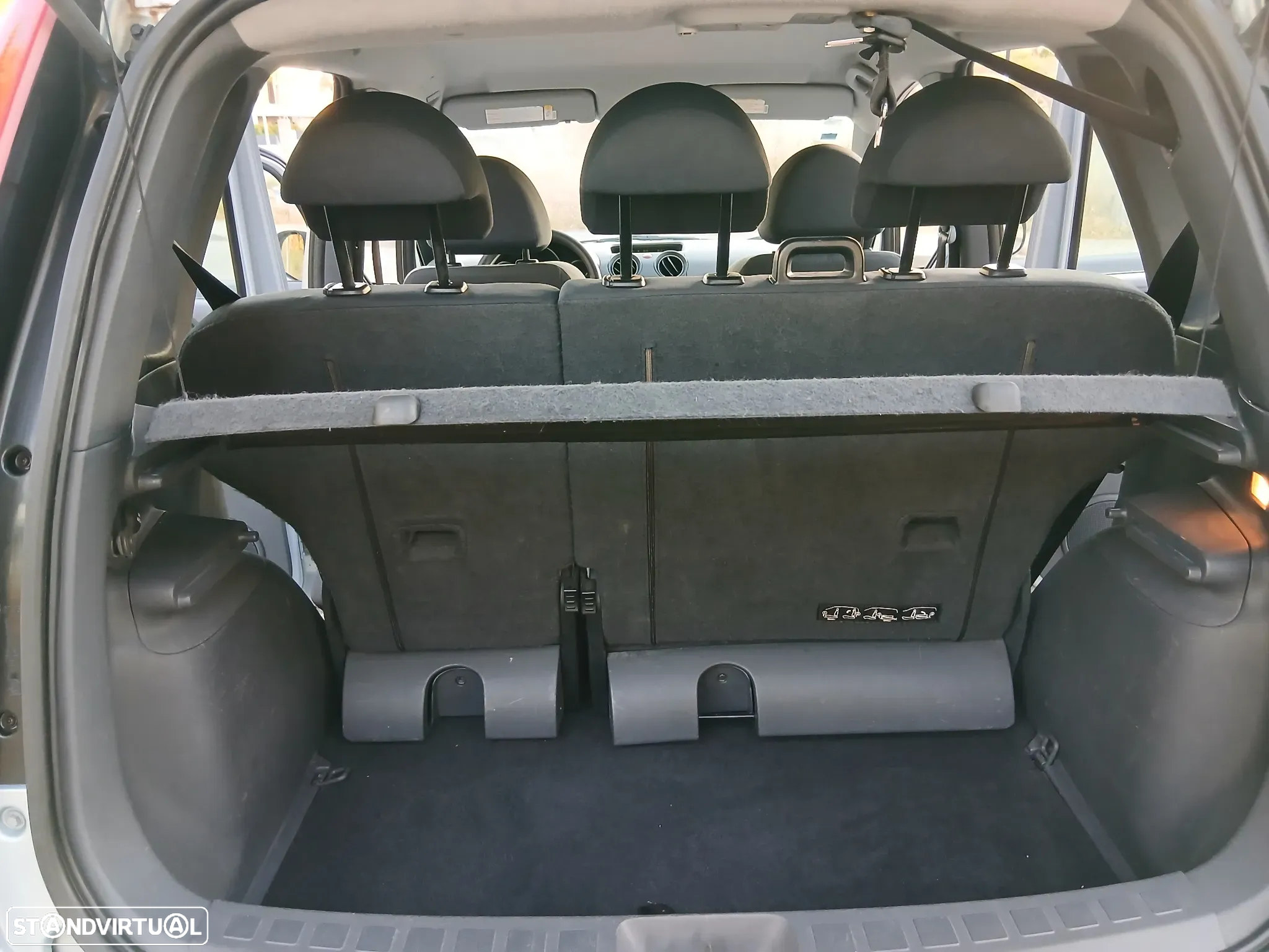 Mitsubishi Colt 1.1 Insport P. Segurança - 14