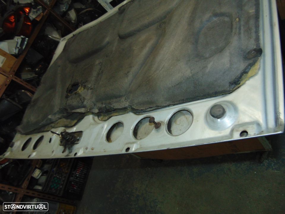 Isuzu trooper capot - 4