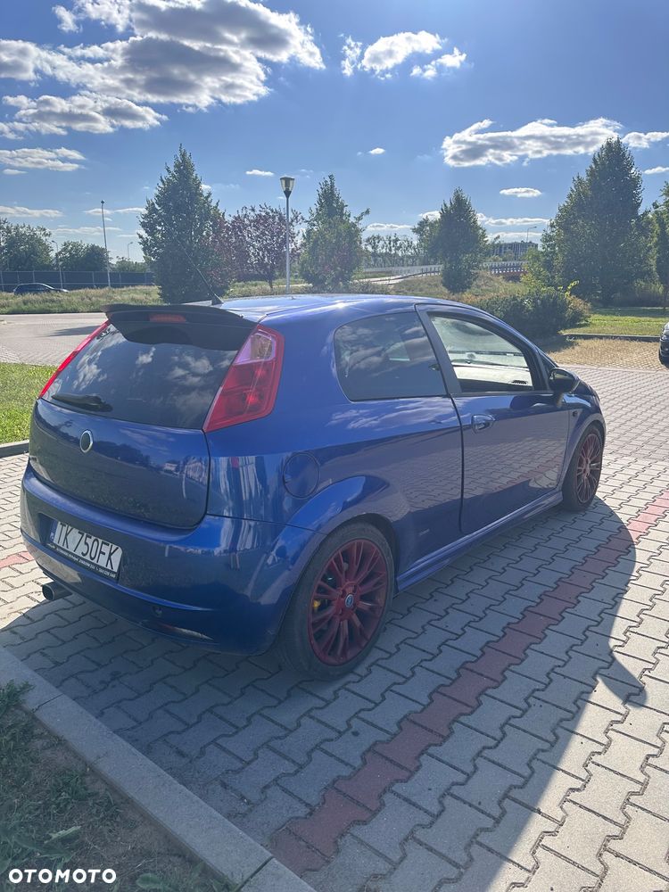 Fiat Grande Punto - 5