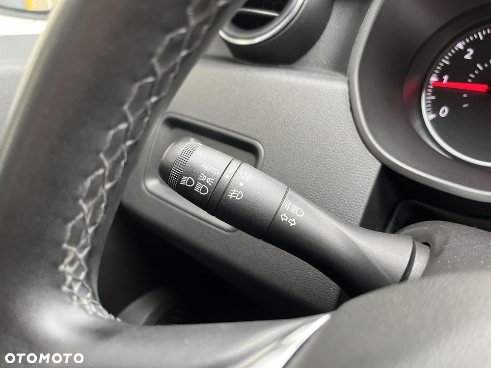 Dacia Duster 1.6 SCe Essential - 25