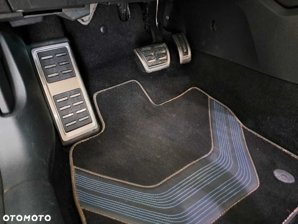 Cupra Formentor 1.5 eTSI mHEV DSG - 17