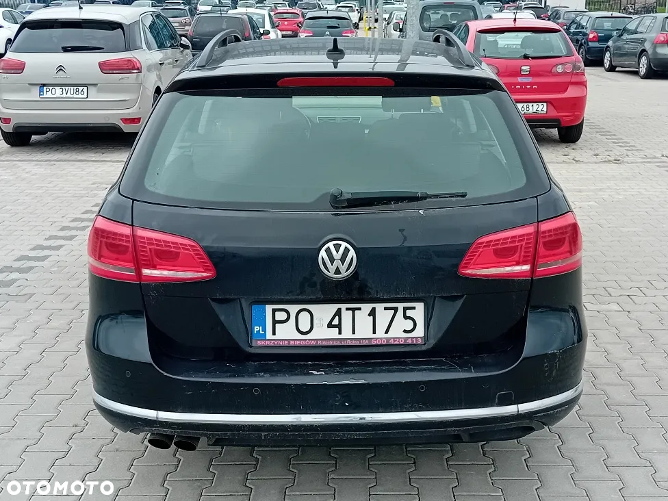 Volkswagen Passat 2.0 TDI Comfortline DSG - 4