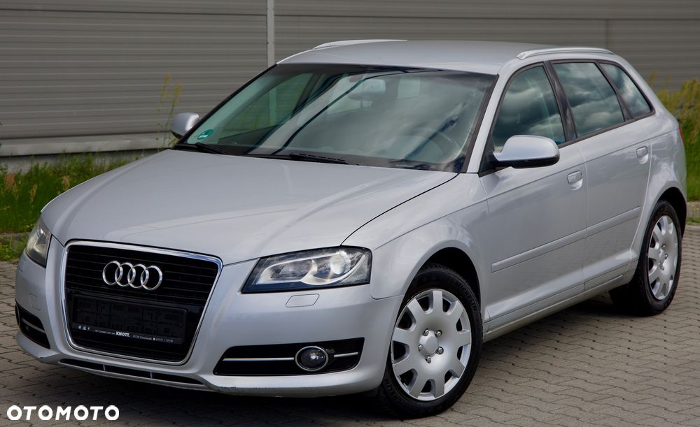 Audi A3 Sportback 2.0 TFSI Attraction - 1