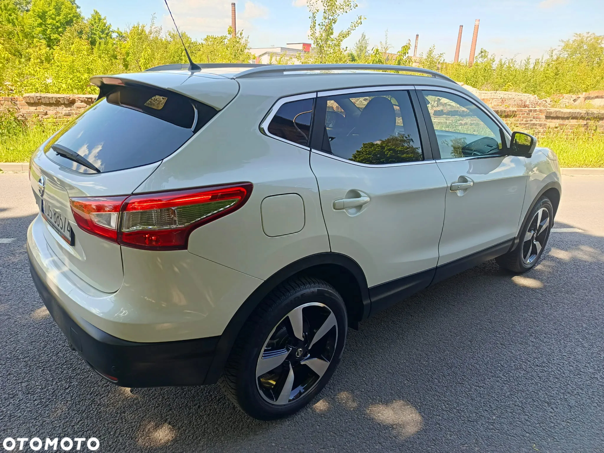 Nissan Qashqai 1.2 DIG-T N-Connecta EU6 - 4