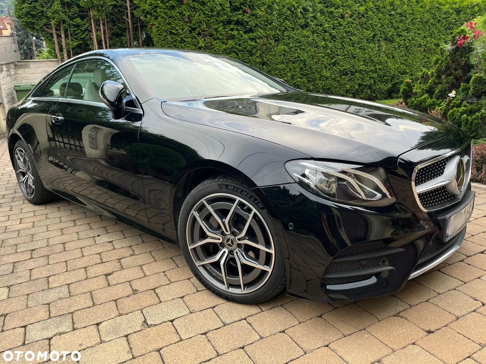Mercedes-Benz Klasa E 220 d Coupe 4-Matic 9G-TRONIC - 1
