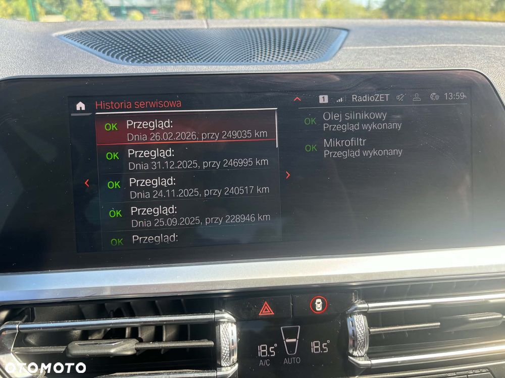 BMW Seria 3 320d xDrive Luxury Line Purity - 17